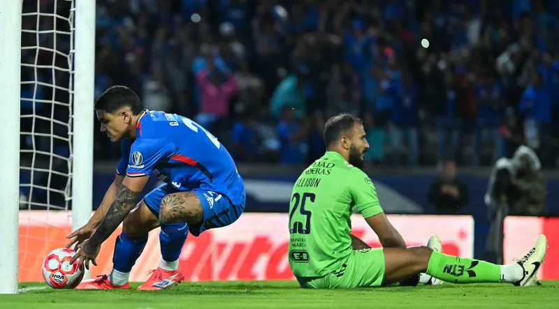 Toro Fernández macó el del empate | IMAGO7