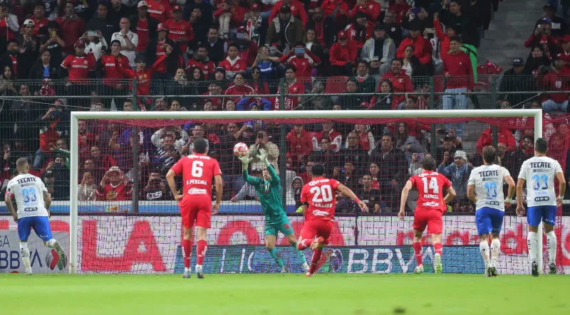 Sergio Ramos falla penal a lo panenka | IMAGO7