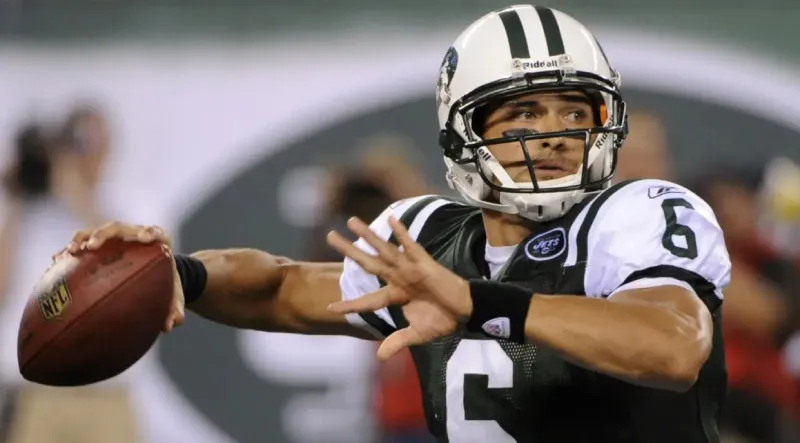 Fox Sports guarda silencio en caso de Mark Sánchez | AP