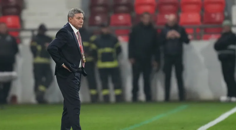 Dragan Stojkovic renunció en conferencia de prensa | AP