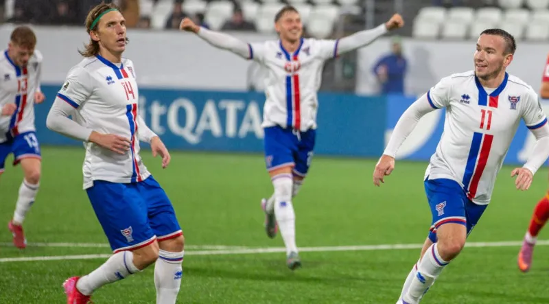 Islas Feroe celebra gol de la victoria | FSF