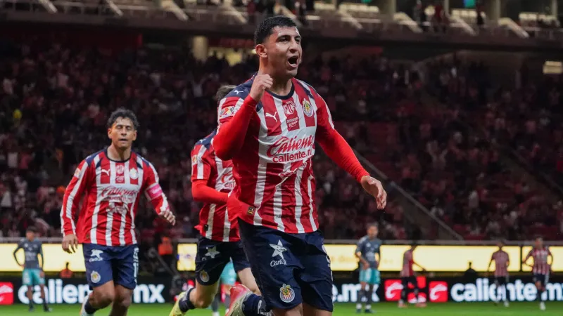 Chivas vence 2-0 a Mazatlán | IMAGO7}