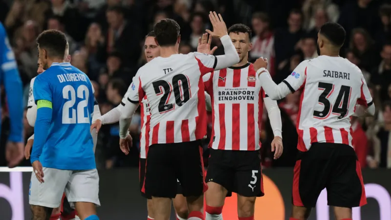 PSV golea al Napoli | AP