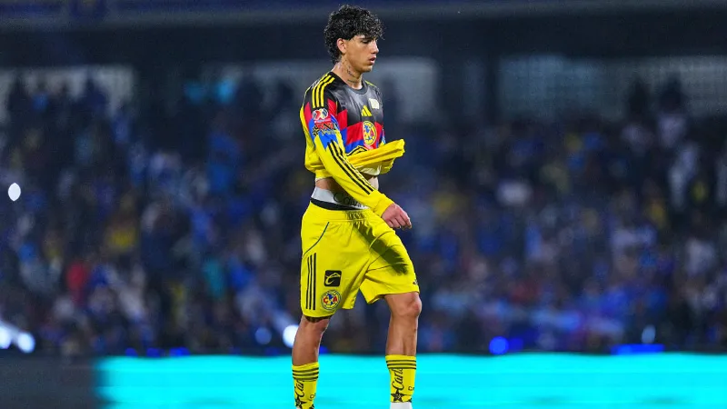 Álvarez cometió grave error vs Cruz Azul | IMAGO7