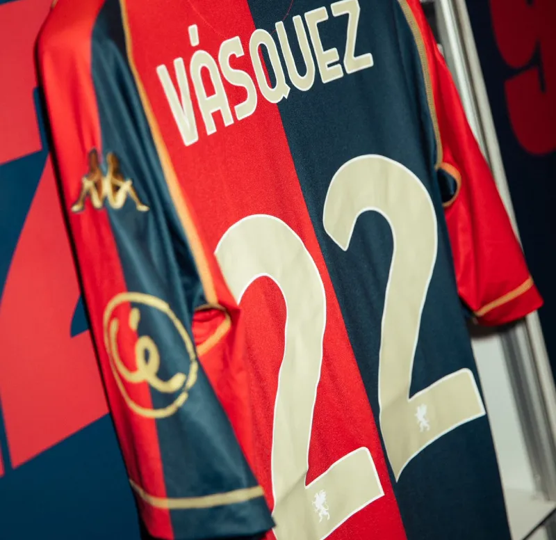 Johan Vásquez, capitán del Genoa | X: GenaCFC