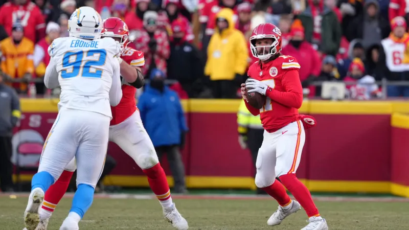 Chiefs se quedan fuera de Playoffs | AP