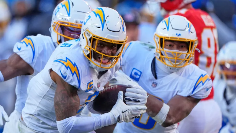 Chargers vencen a Chiefs | AP