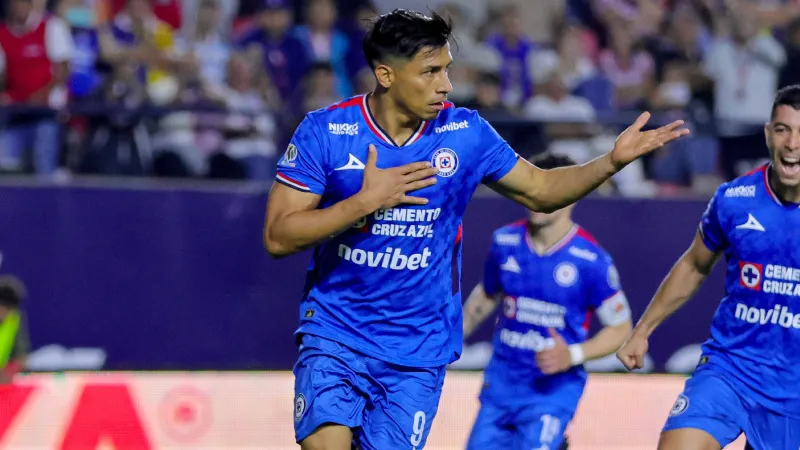 Sepúlveda, delantero de Cruz Azul | IMAGO7