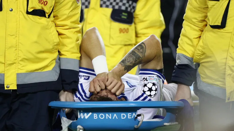 Rodrigo Huescas en lagrimas por la lesión | AP