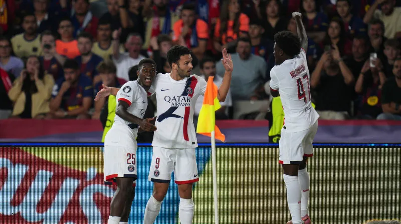 PSG se mantiene invicto en Champions | AP