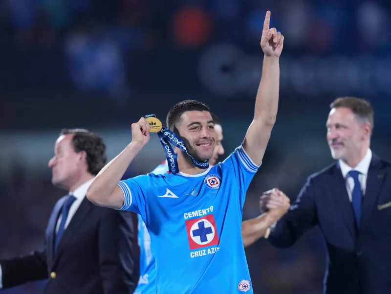 Erik Lira renovará contrato con Cruz Azul | IMAGO7