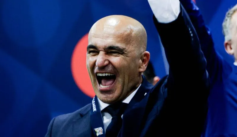 Roberto Martínez festeja título