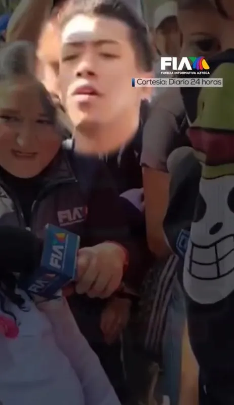 Las autoridades ahora están buscando al sujeto que robó el celular / Redes Sociales