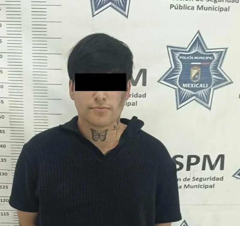 El cantante agredió a unos policías por ayudar a su suegra / Redes Sociales