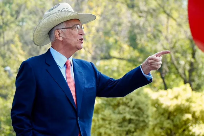 Ricardo Salinas Pliego acusa de una persecución en su contra / FB: @RicardoSalinasPliego