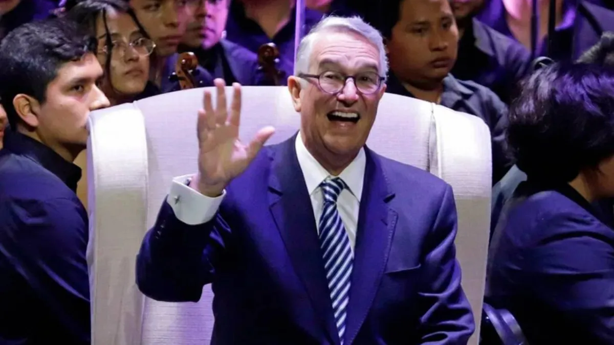 Hay que llenar un formulario para poder entrar a la fiesta / Redes Sociales