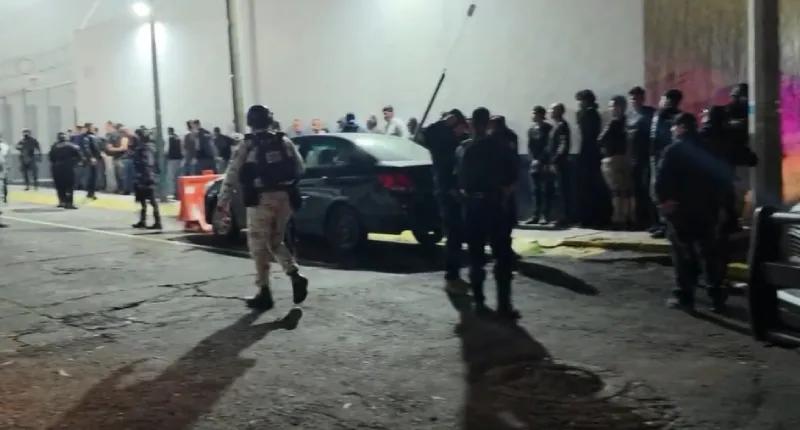 Las fuerzas federales y estatales detuvieron a las 38 personas / Redes Sociales