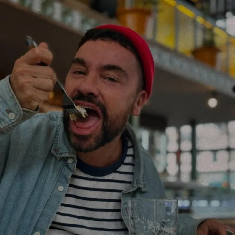 Un muela le afectó la garganta por lo que tuvo que ser operado / Redes Sociales