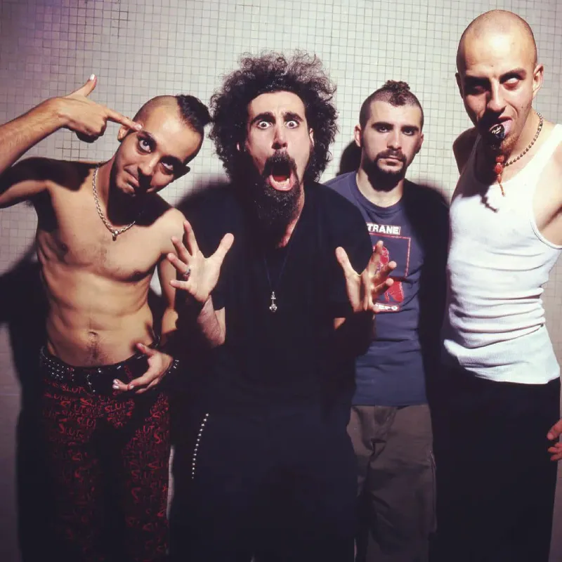 La banda sorprendió con el anuncio de su regreso a México / FB: @systemofadown