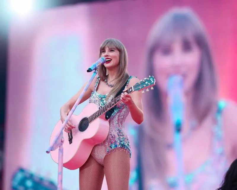 Taylor Swift ha vuelto a demostrar su lado más solidario al donar 100 000 dólares a través de la plataforma GoFundMe. / @taylorswift