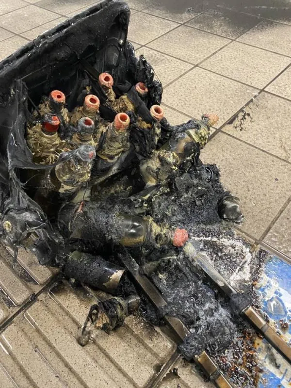 Las bombas de humo se quemaron y ya no pudieron ser lanzadas / Redes Sociales