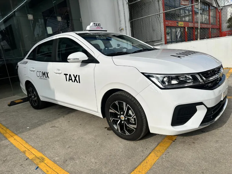 Se busca acabar con los abusos algunos taxistas y proteger a los clientes / Redes Sociales