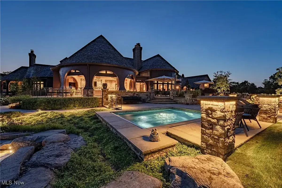 La casa tiene todas la amenidades para vivir con lujos y confort / Redes Sociales