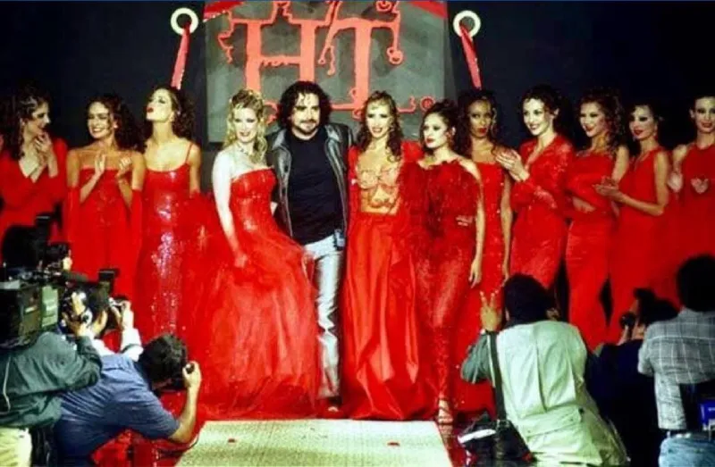 Desde hace 30 años, el diseñador comenzó su carrera / FB: @hectorterrones