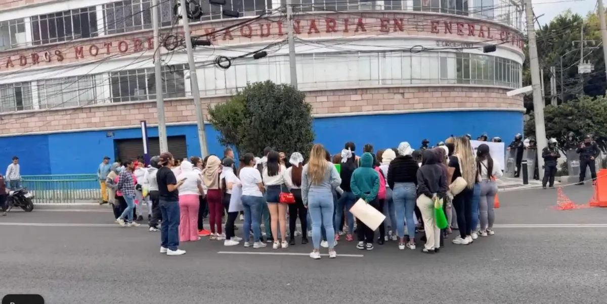 Las trabajadoras sexuales buscan una alternativa para no perder sus clientes / Redes Sociales