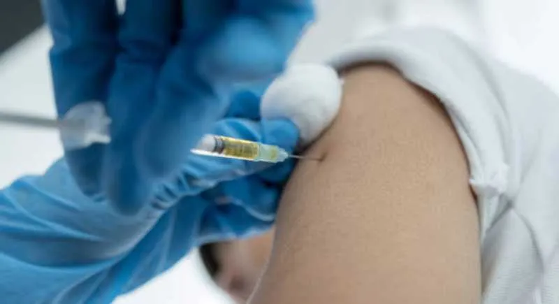 Influenza y Covid-19 son algunas de las vacunas disponibles/Pixabay