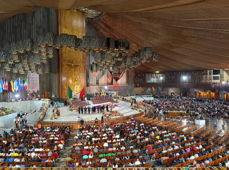 Al llegar la media noche, ?Las Mañanitas' fueron entonadas / Gina Sánchez