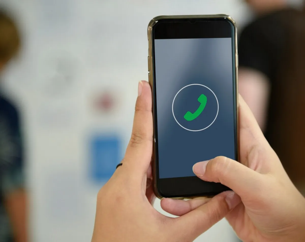 Revisa periodicamente la memoria caché de WhatsApp / FREEPIK