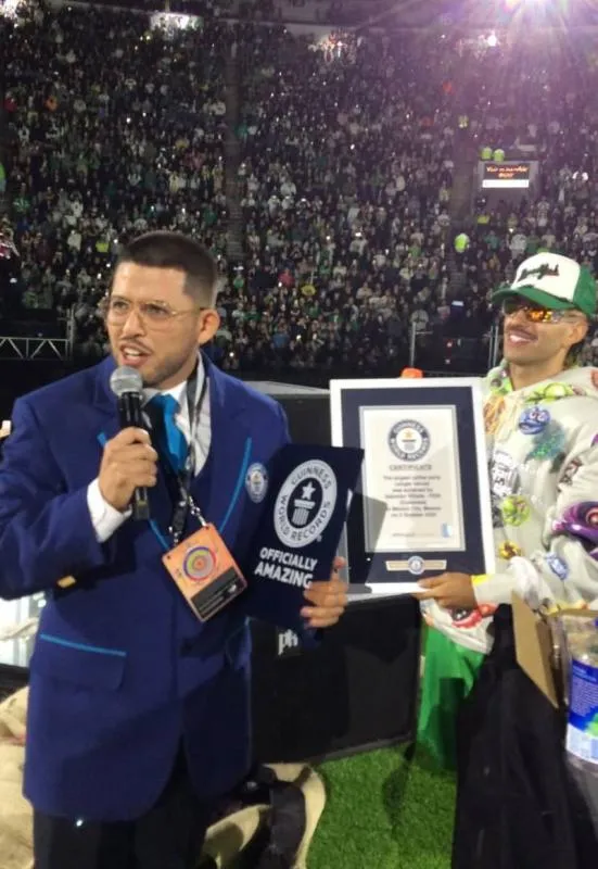 Feid obtiene su segundo Récord Guinness tras multitudinario concierto gratuito en México/IG
