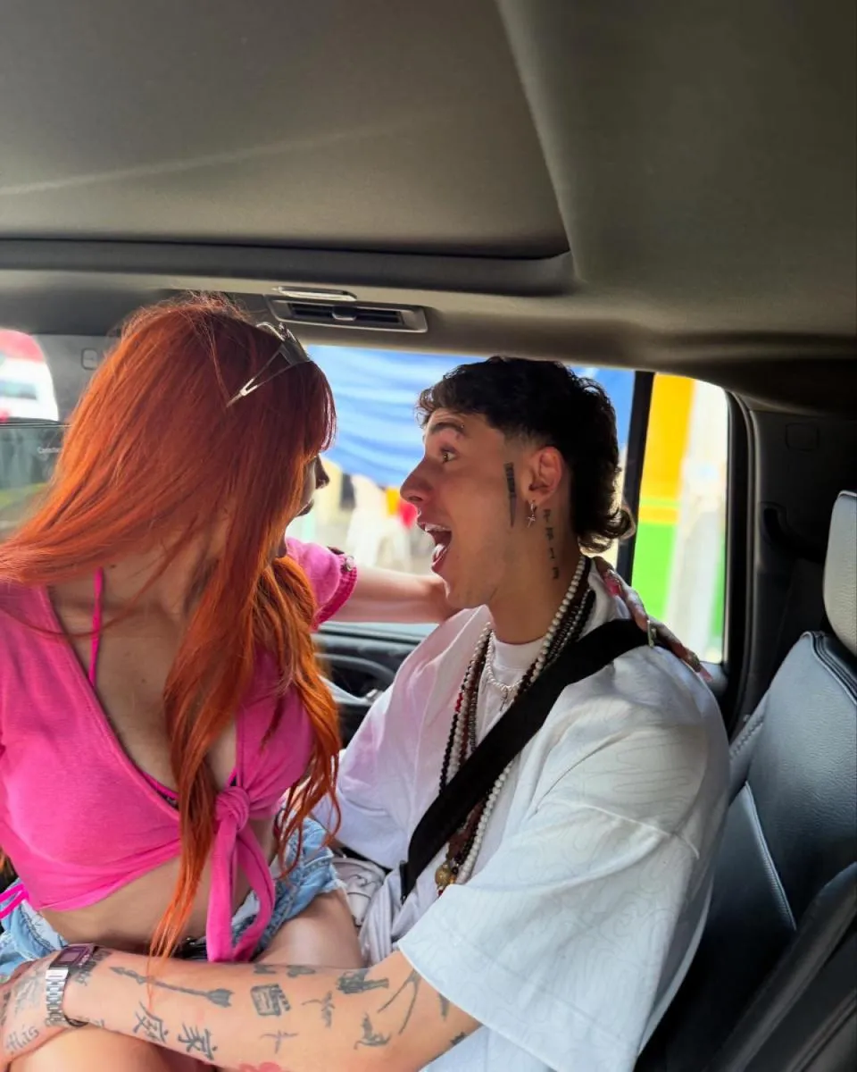 La cantante dijo que terminó con SAI por darle like a otras mujeres / FB: @yerimua