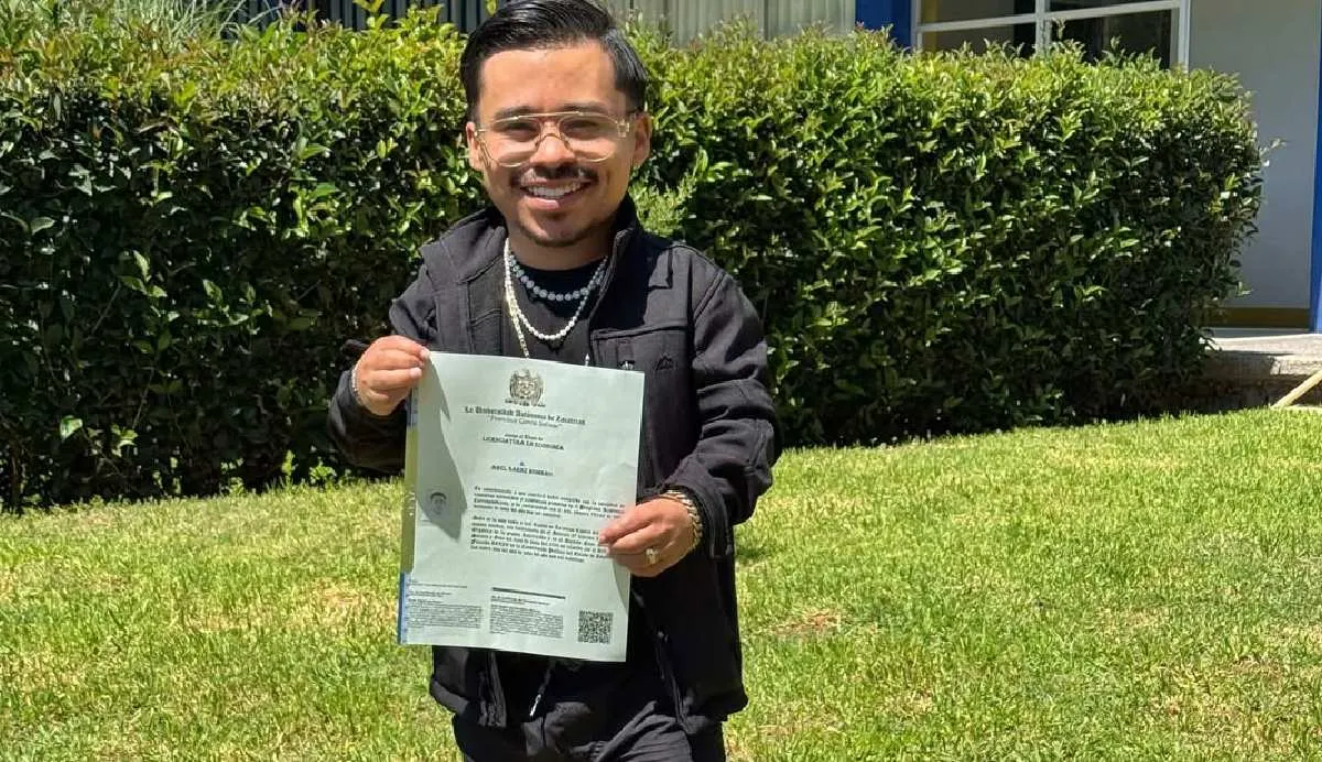 El zacateco es licenciado en Economía/IG: @el_abelito_oficial
