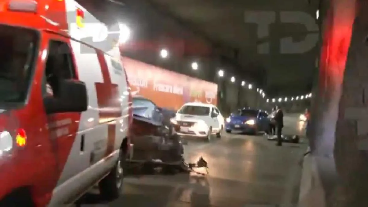 El momento del choque quedó grabado mientras se hacía un reporte en vivo/X: @telediario