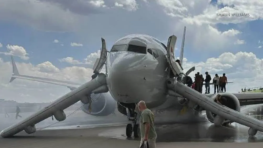El incendio ocurrió justo antes de despejar/X