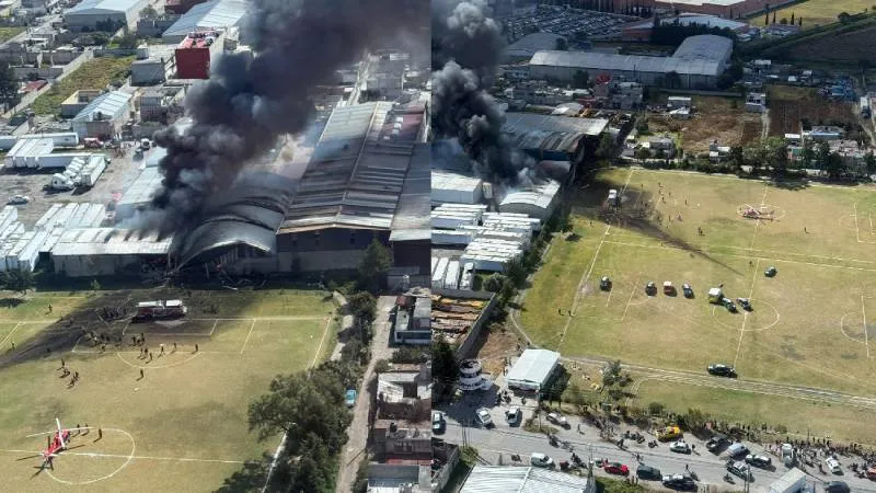 Así se veía desde el aire la caída de la avioneta en unas bodegas/X: @semaforoenambar