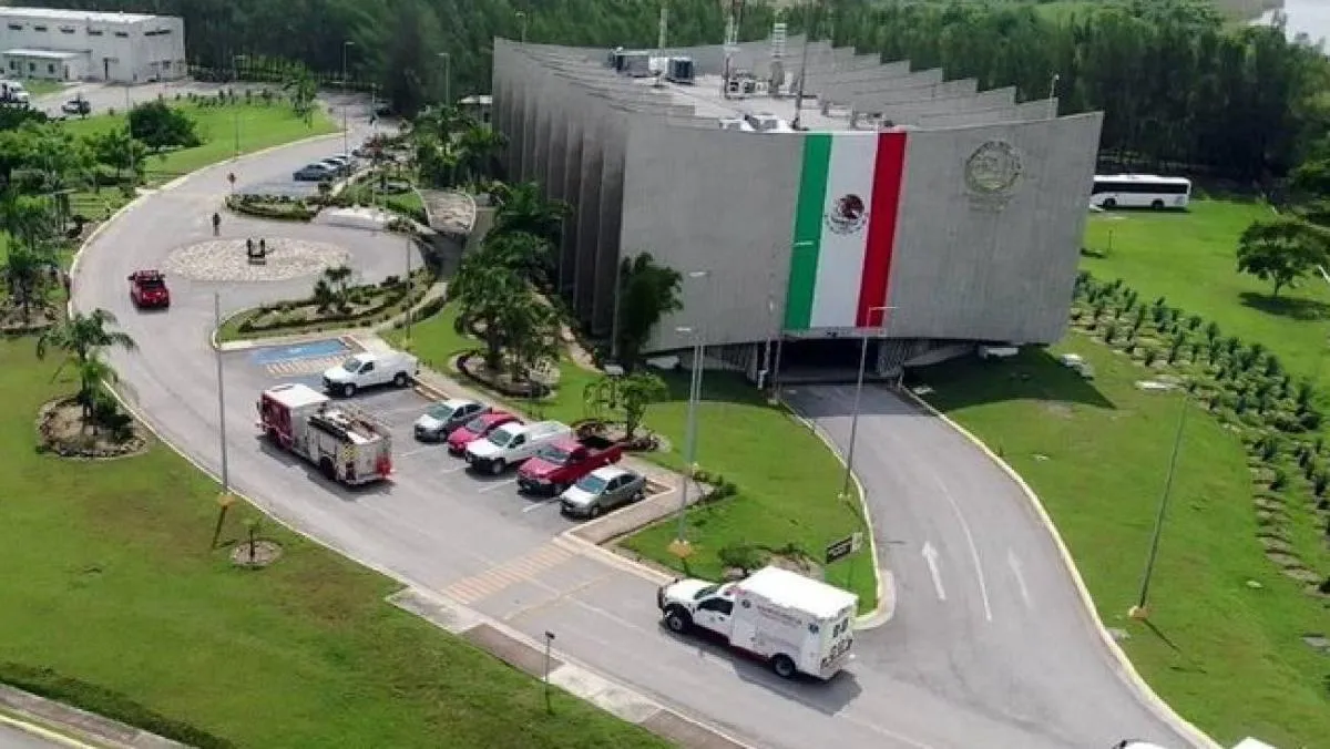 El capitán fue encontrado sin vida en su oficina/X