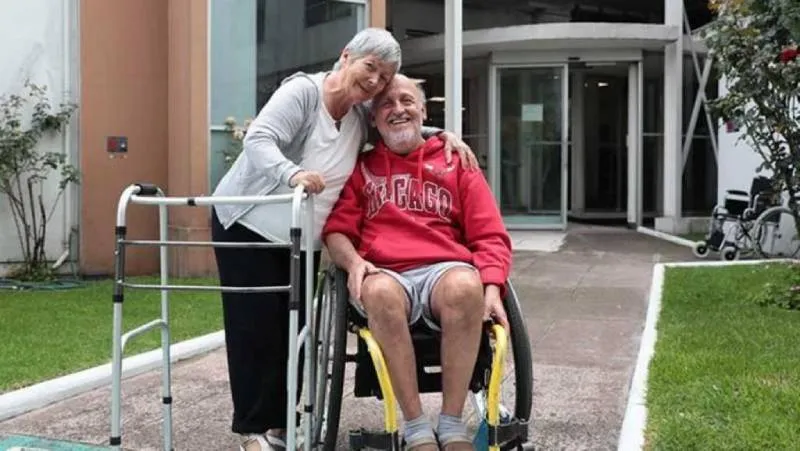 En el lugar viven actores y actrices retiradas/X