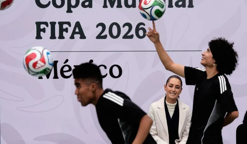 Sheinbaum en presentación de Copa del Mundo