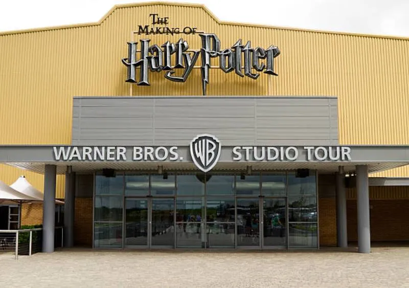 Warner Bros posee varios de los títulos más destacados de la industria de Hollywood/Pixabay