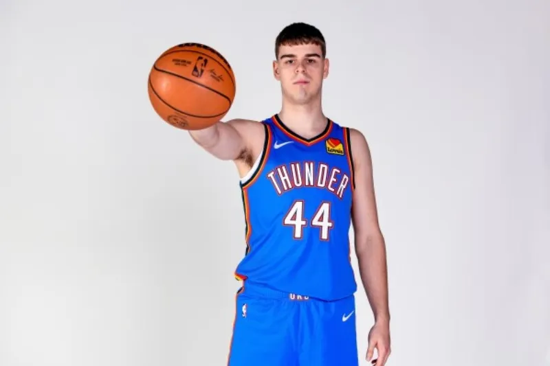 Topic llegó esta temporada al Thunder