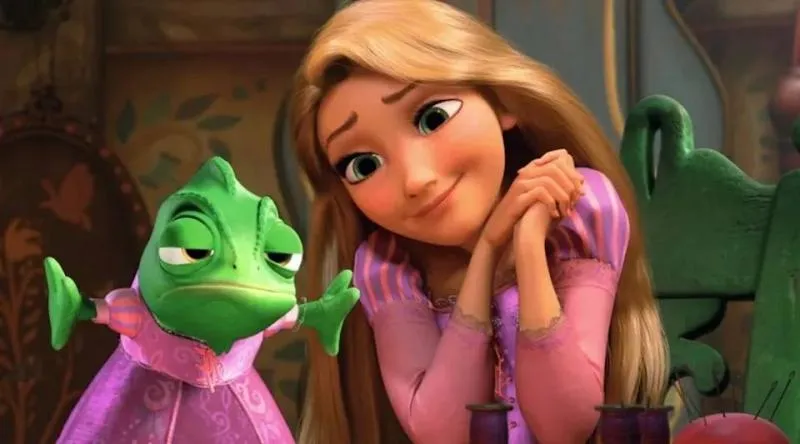 La película original de Enredados sigue la historia de Rapunzel, una joven con un largo cabello mágico/Disney