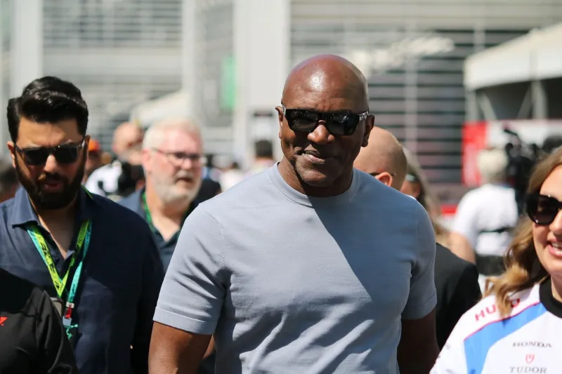 Evander Holyfield estuvo en el Gran Premio de México 2025
