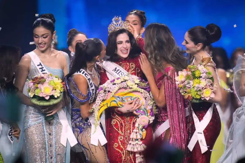 La mexicana Fátima Bosch ganó la edición 74 de Miss Universo/AP