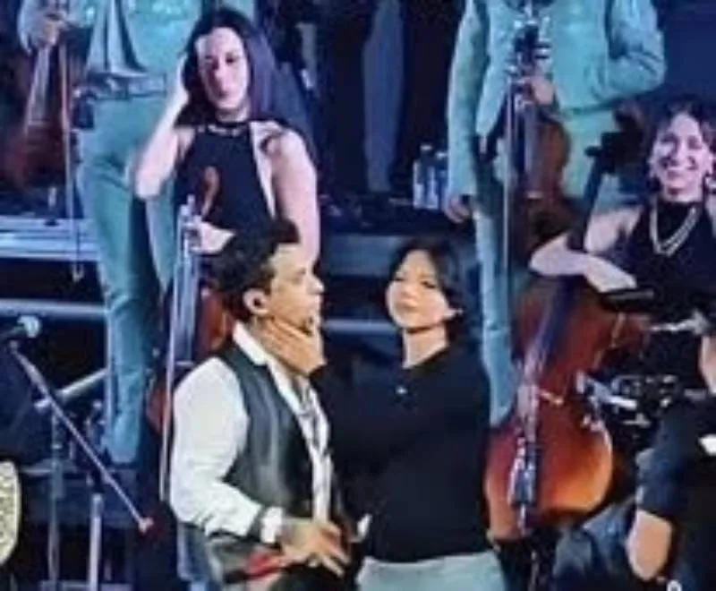 Momento que se viralizó en redes sociales. / Captura de imagen