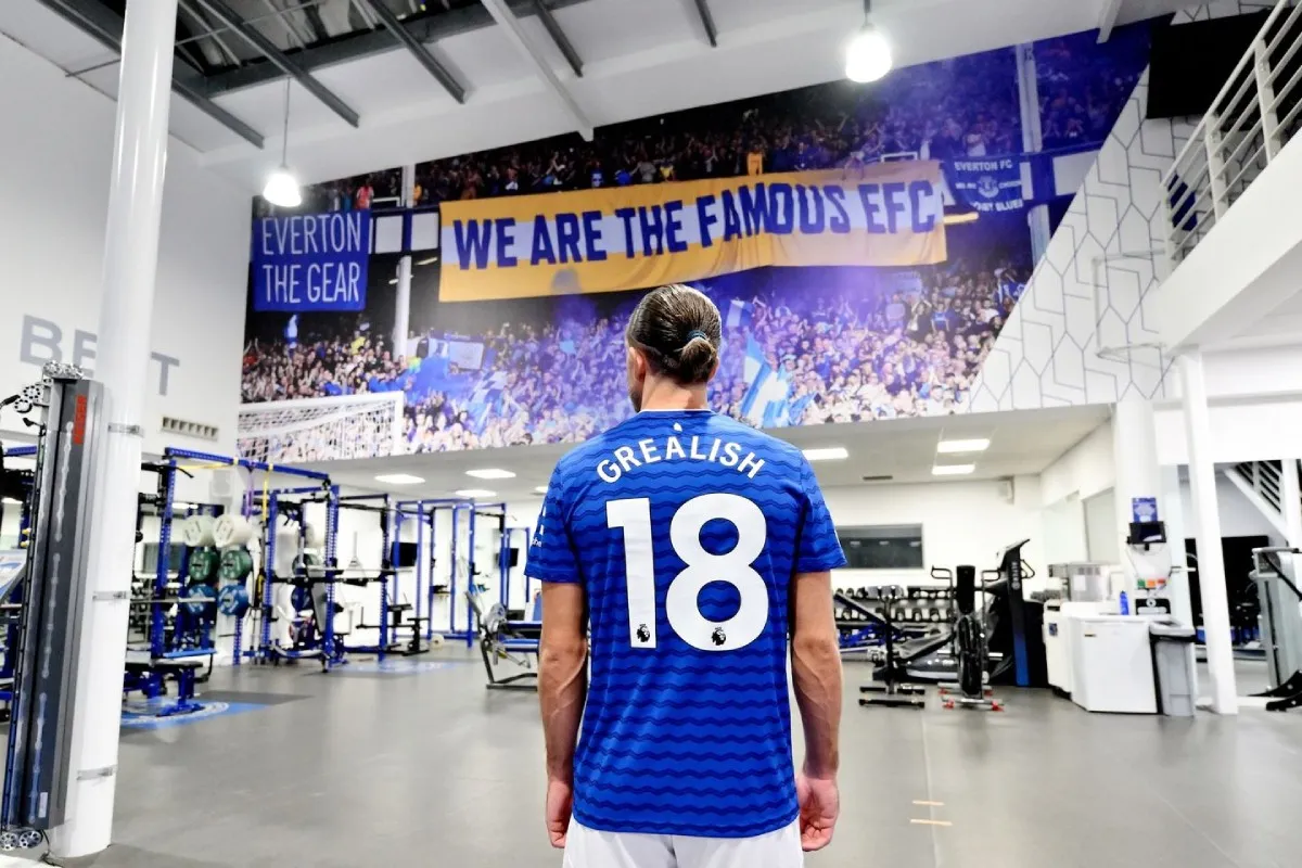 Grealish eligió el dorsal 18