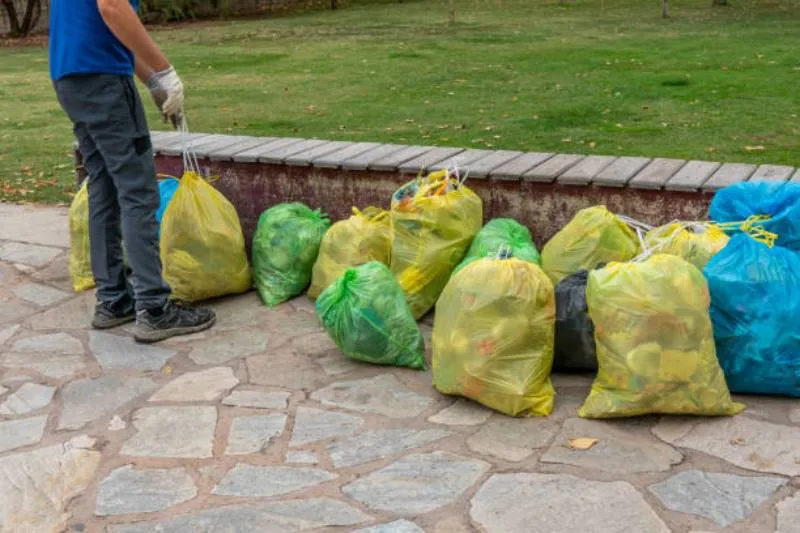 Es importante que la población contribuya con la separación de residuos | iStock