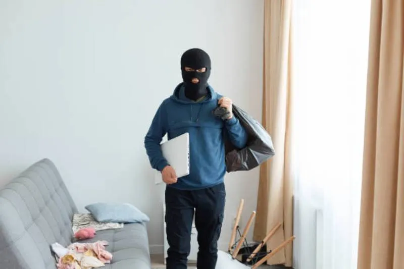 Autoridades de la CDMX alertan sobre esta modalidad de fraude que se aprovecha de la confianza laboral. / iStock